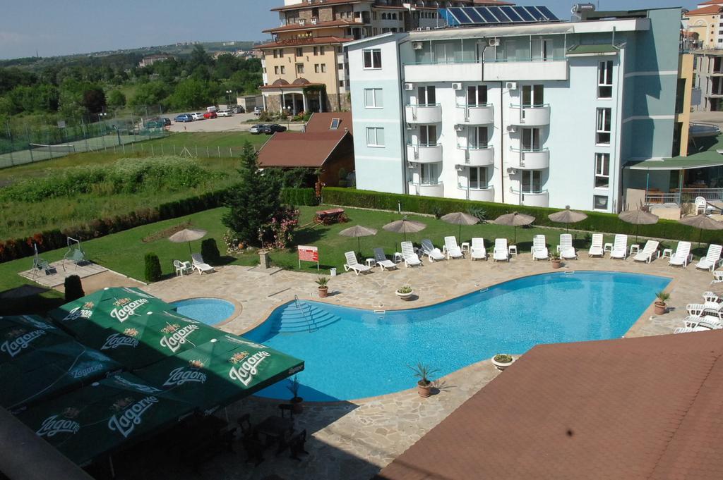 Park Hotel Argo ابزور المظهر الخارجي الصورة