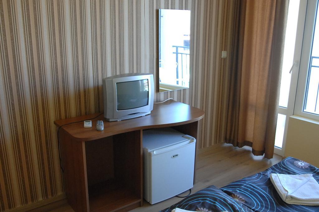 Park Hotel Argo ابزور المظهر الخارجي الصورة