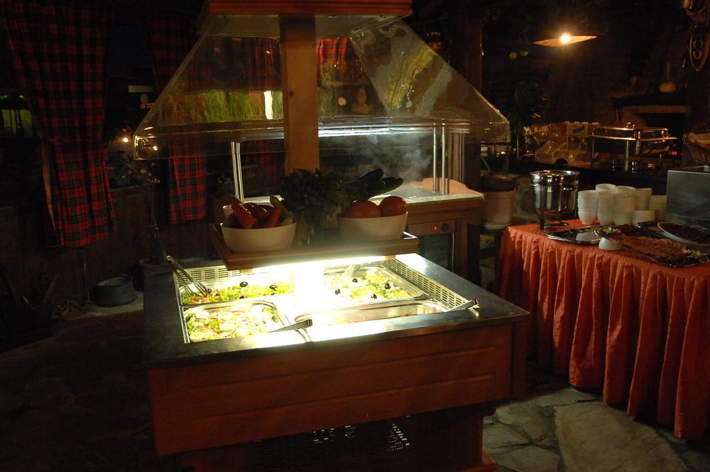 Park Hotel Argo ابزور المظهر الخارجي الصورة