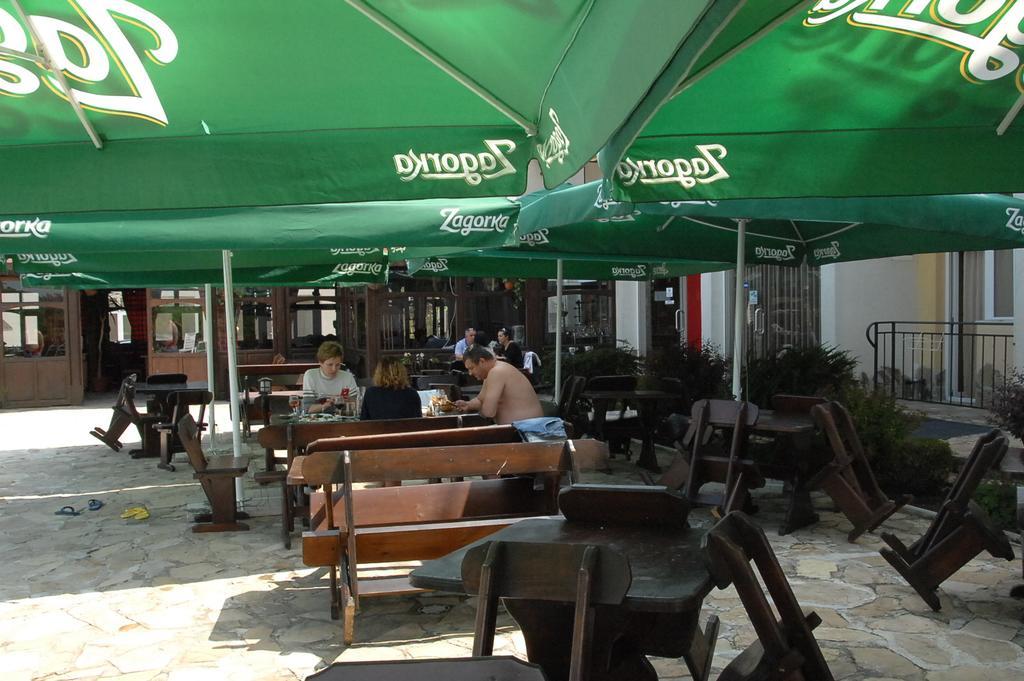 Park Hotel Argo ابزور المظهر الخارجي الصورة
